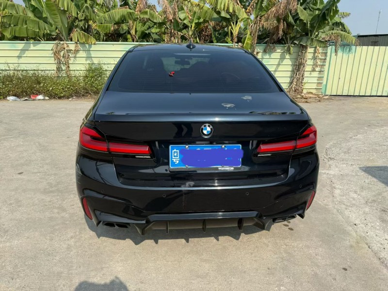 中山18年宝马5系4