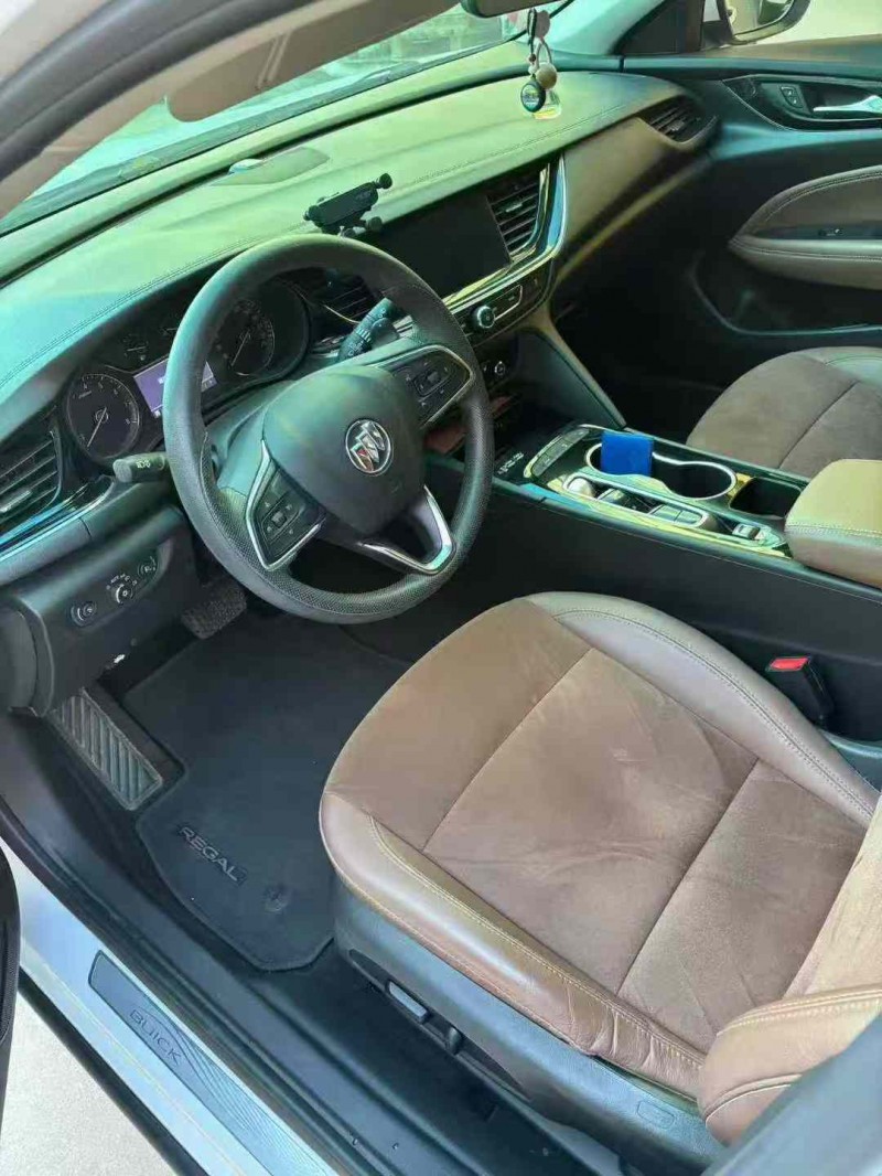 济南22年别克君威5