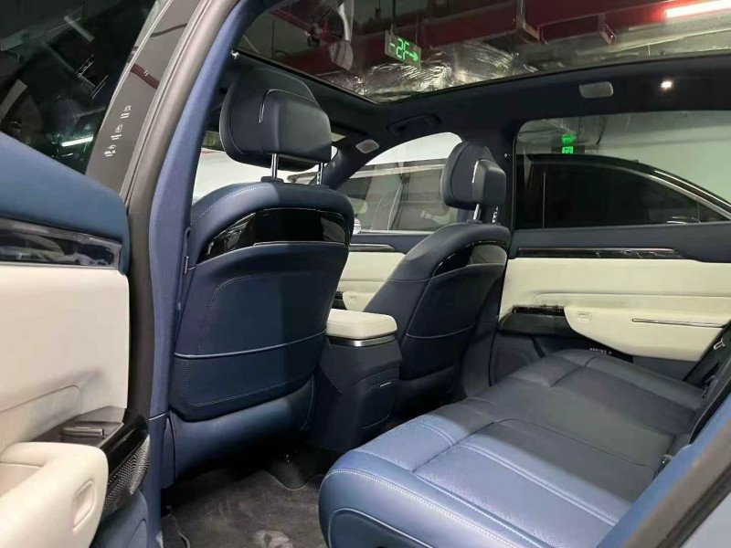 深圳25年极氪汽车7X6