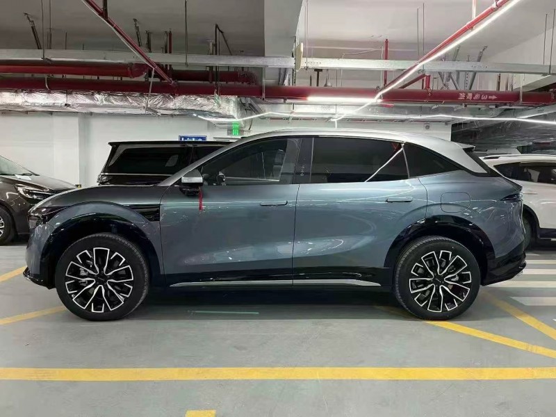 深圳25年极氪汽车7X7