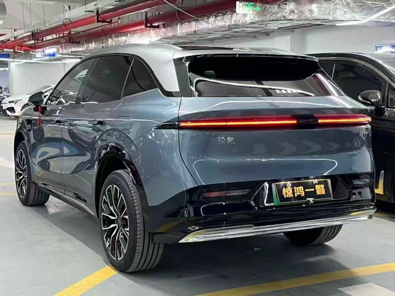 深圳25年极氪汽车7X8