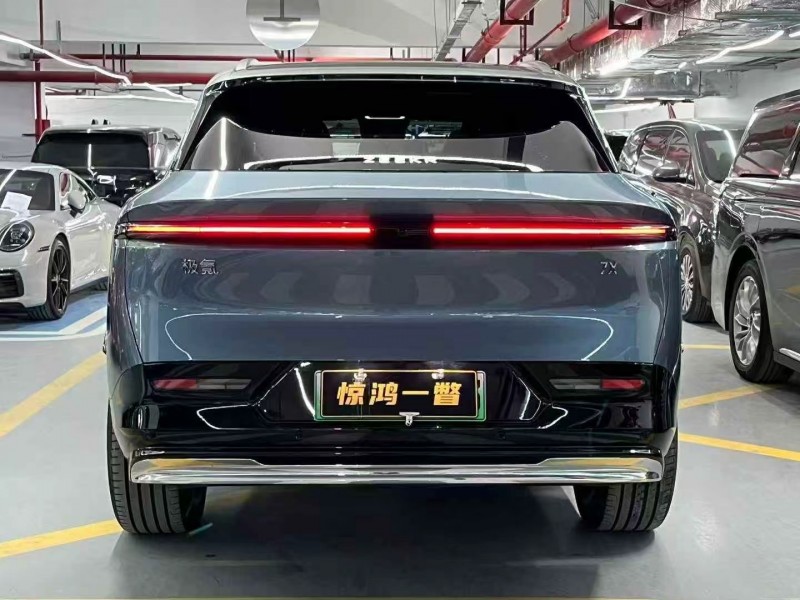 深圳25年极氪汽车7X9