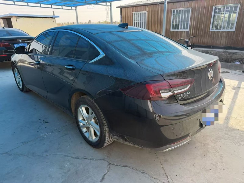 济南22年别克君威8