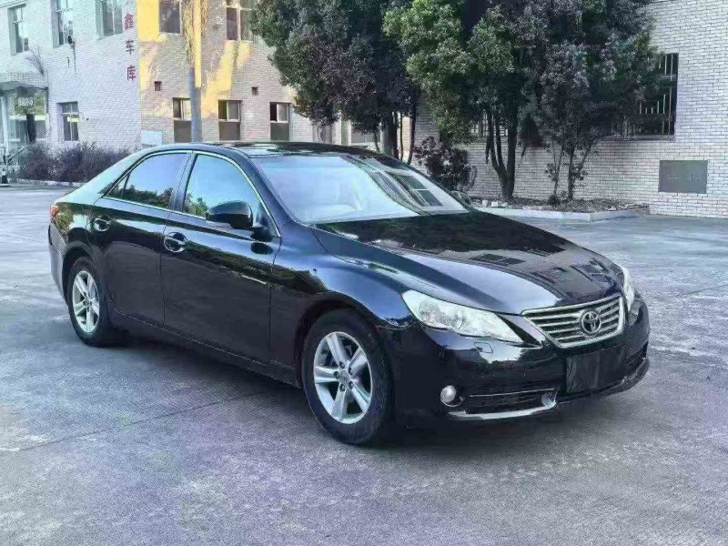 厦门12年丰田锐志3