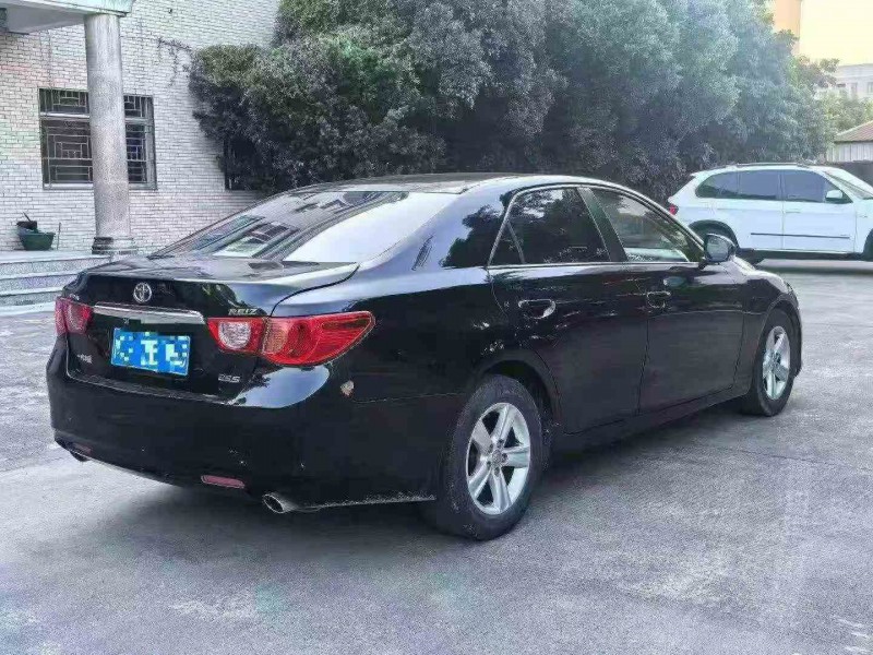 厦门12年丰田锐志7