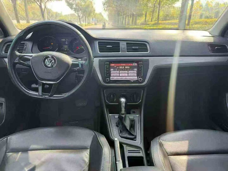 常德16年大众朗逸4