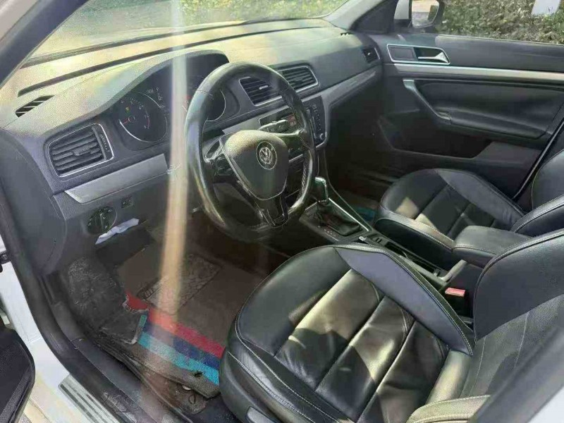 常德16年大众朗逸6