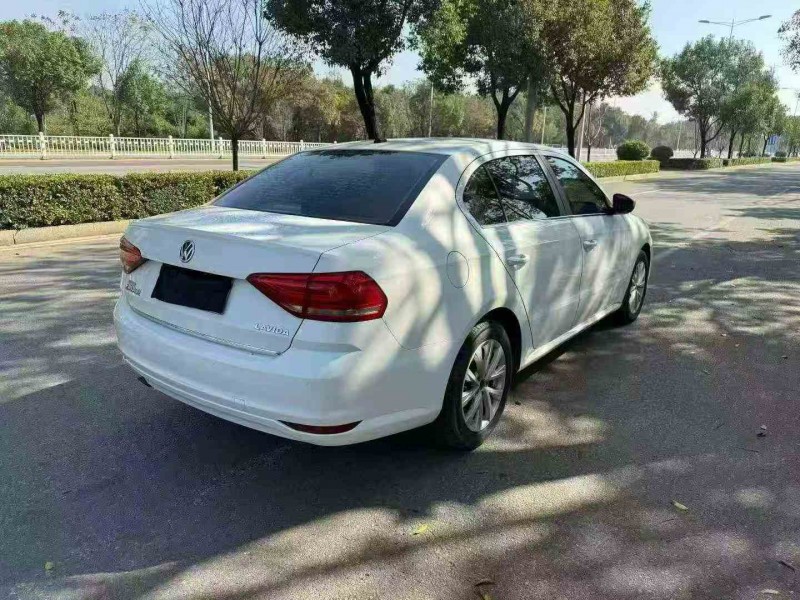 常德16年大众朗逸8