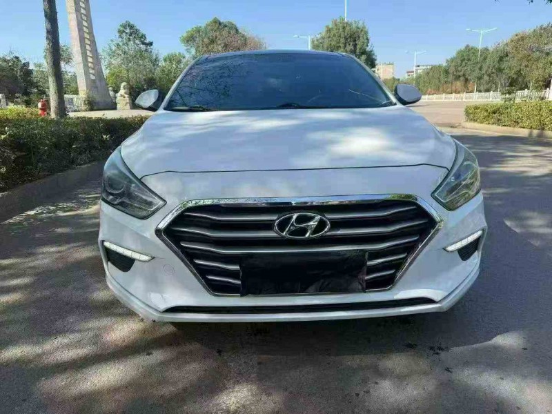 岳阳17年现代名图1