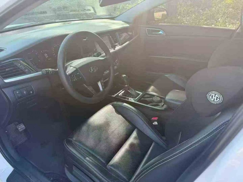 岳阳17年现代名图6