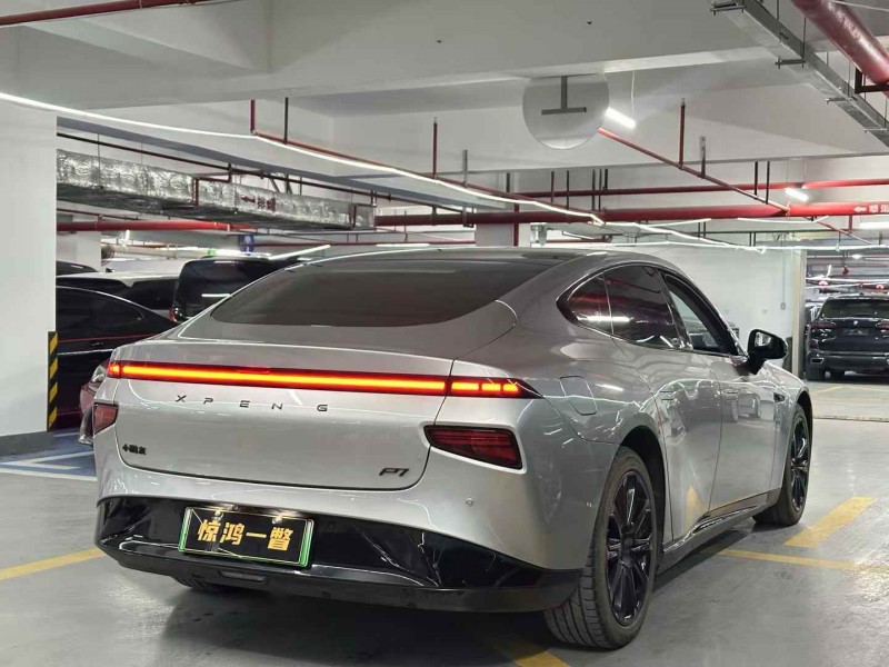 深圳22年小鹏汽车p78