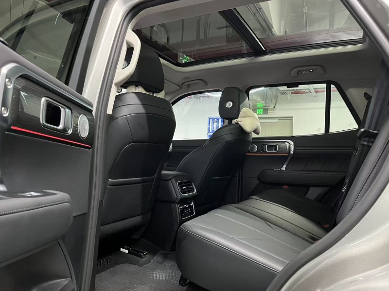 深圳25年长城汽车坦克6