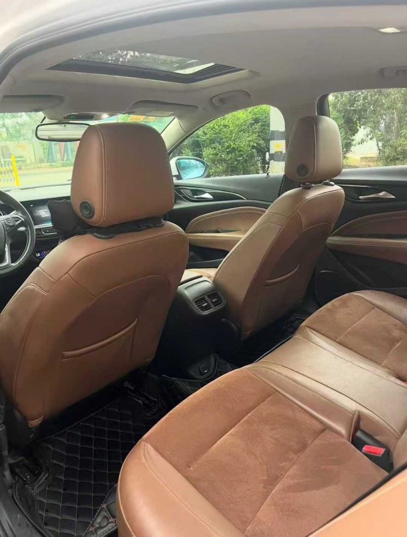 枣庄18年别克君威6