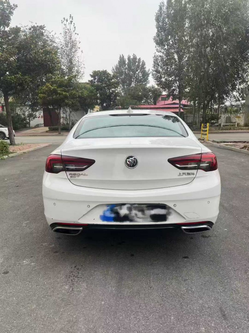 枣庄18年别克君威9