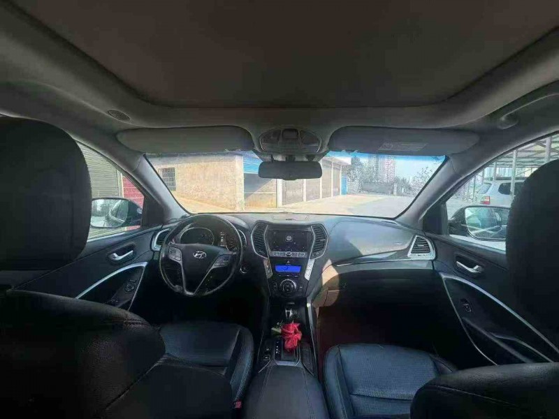 衡阳14年现代新胜达3