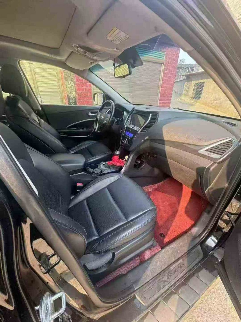 衡阳14年现代新胜达4