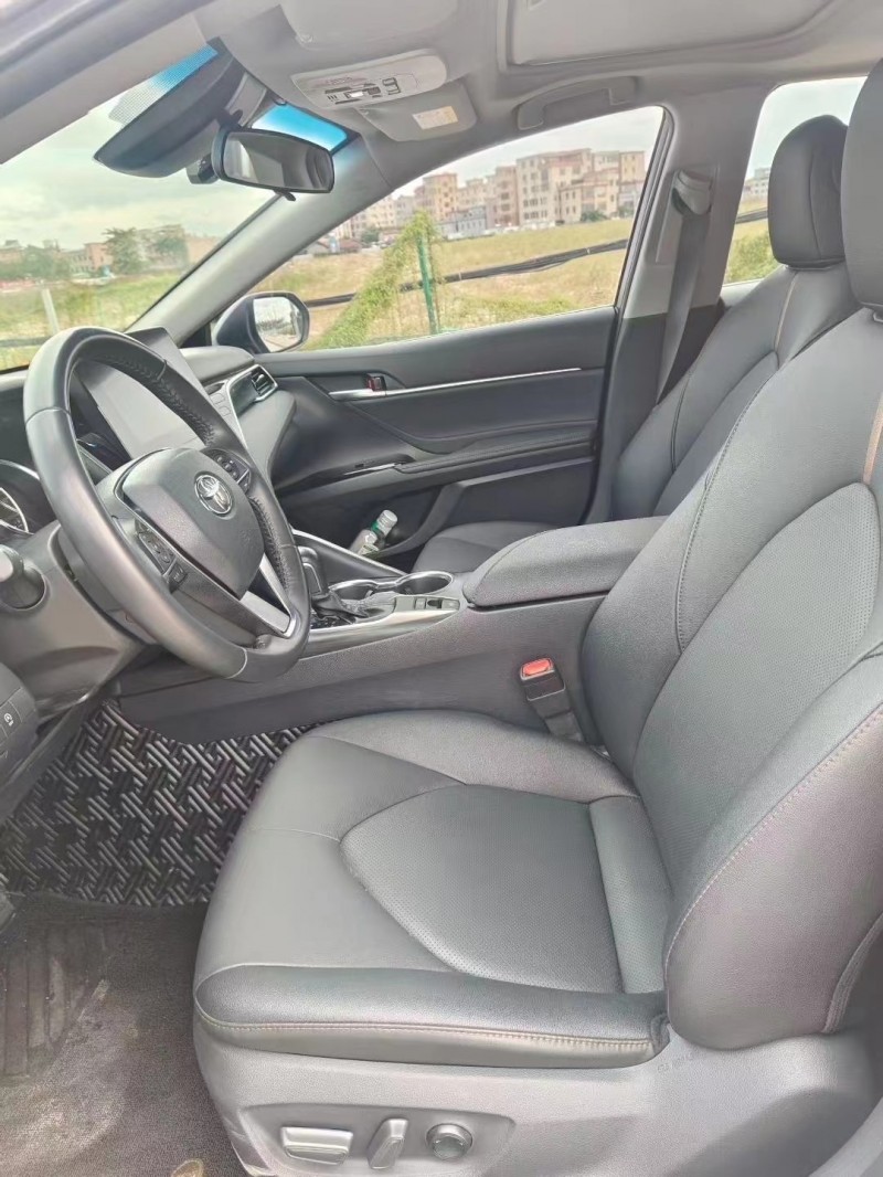 广州22年丰田凯美瑞6