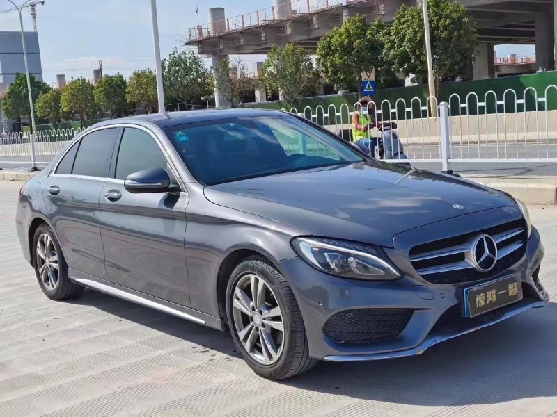 广州17年奔驰C2