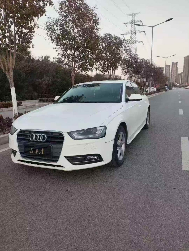 济宁12年奥迪A4L3