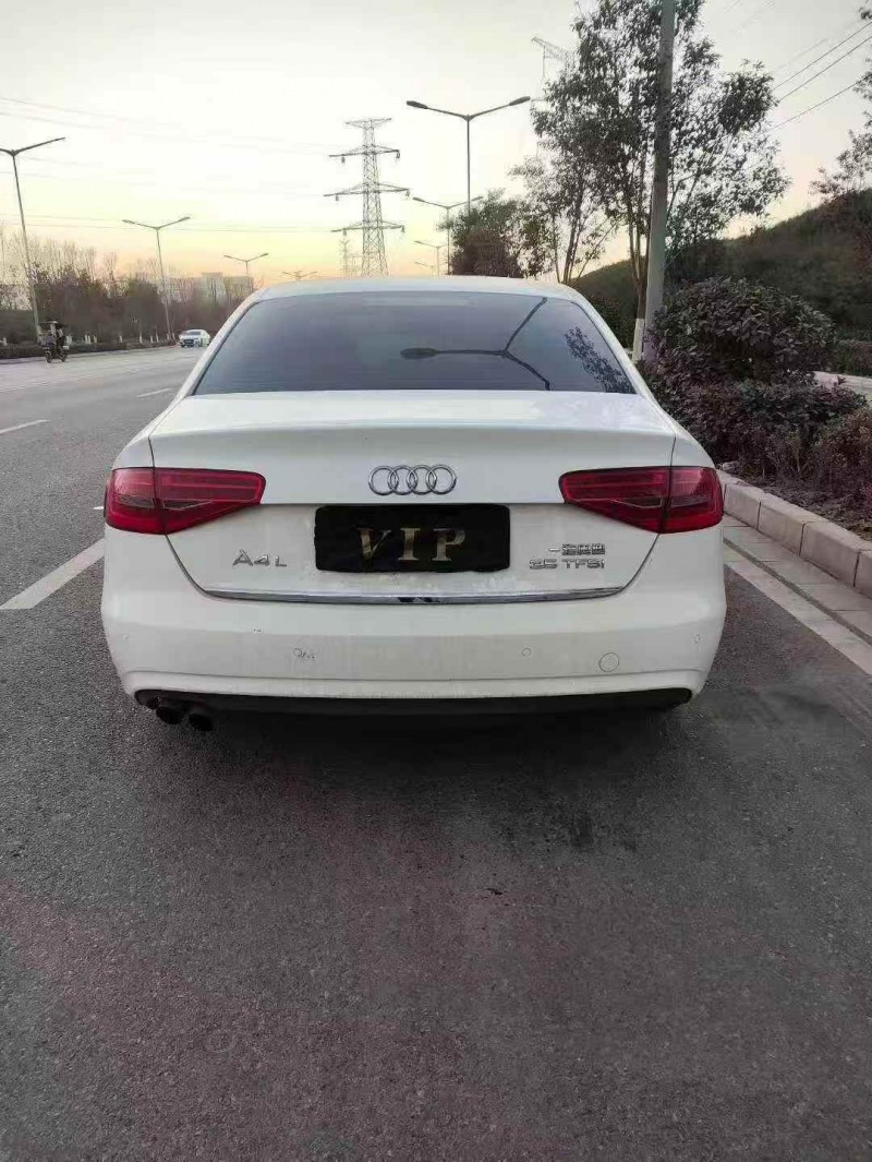 济宁12年奥迪A4L9