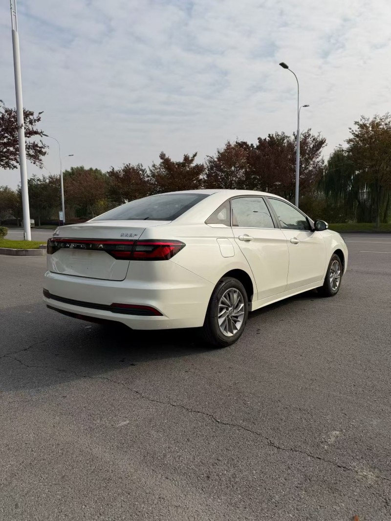 宿迁25年启辰D608