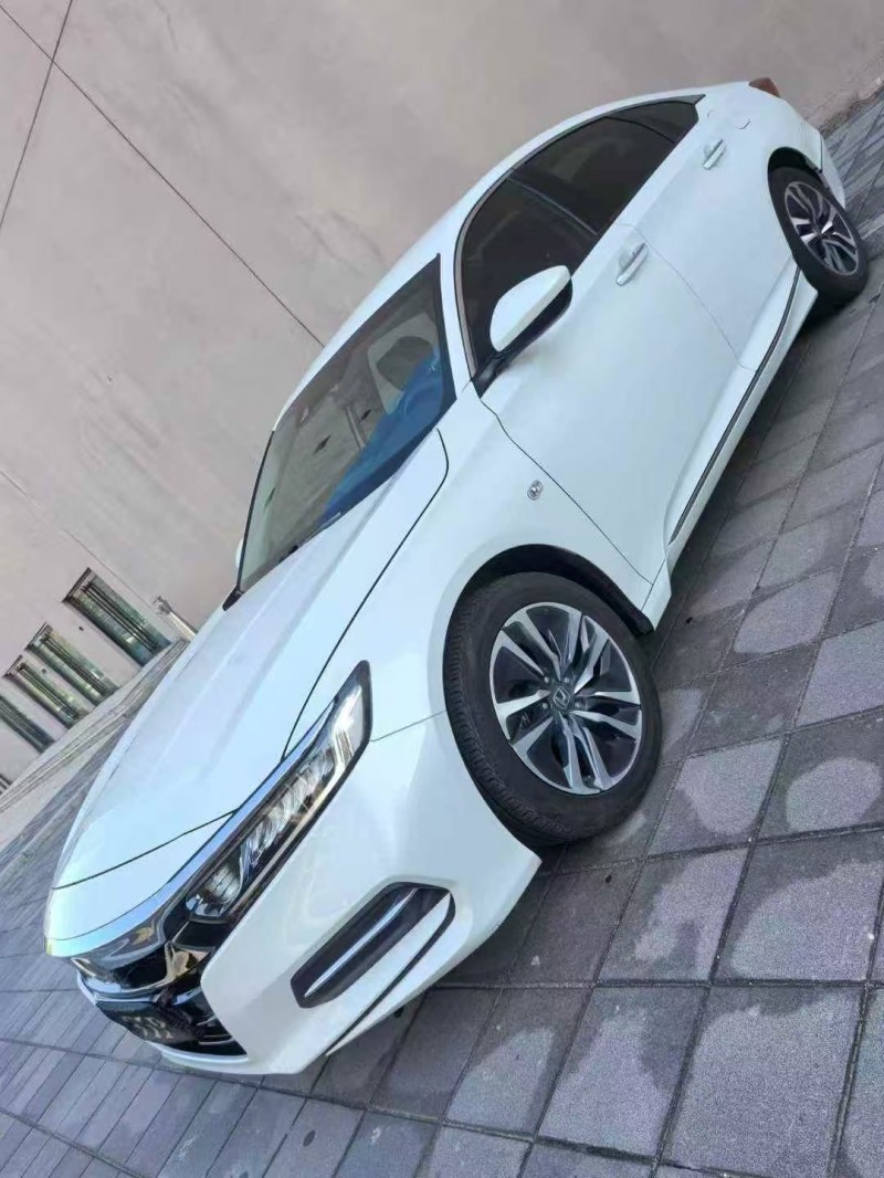 营口21年本田雅阁2