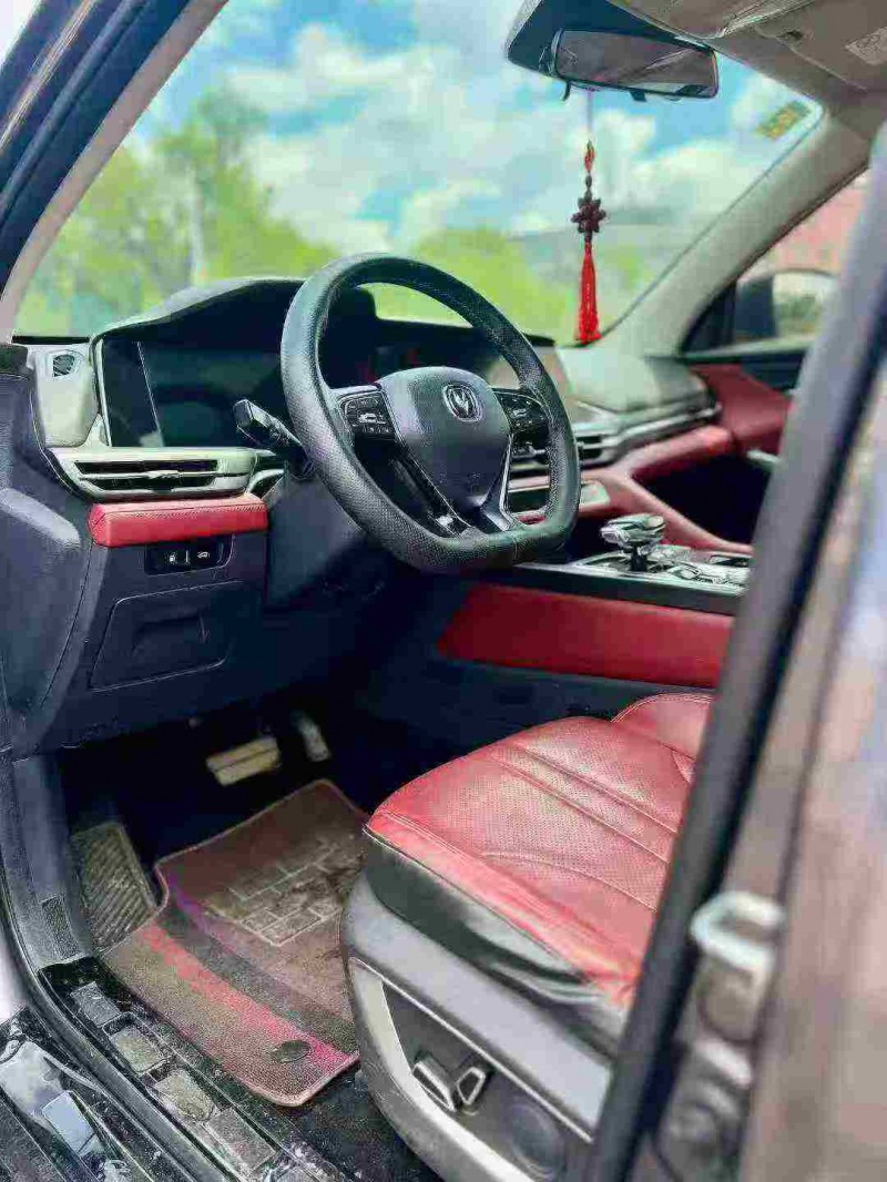 东莞20年长安汽车CS757