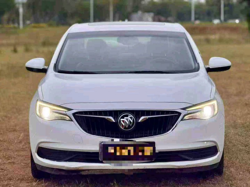 东莞19年别克英朗1