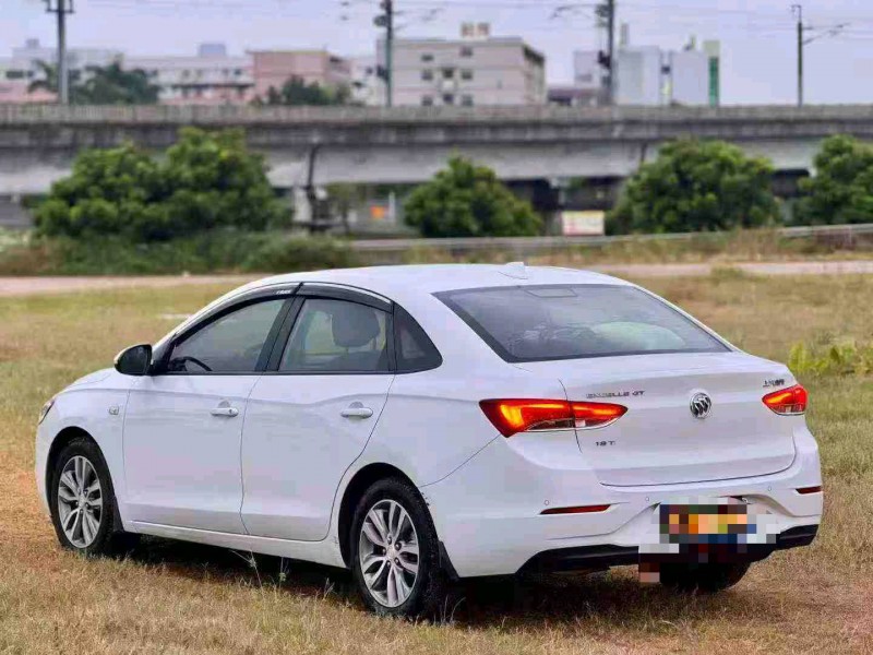 东莞19年别克英朗6