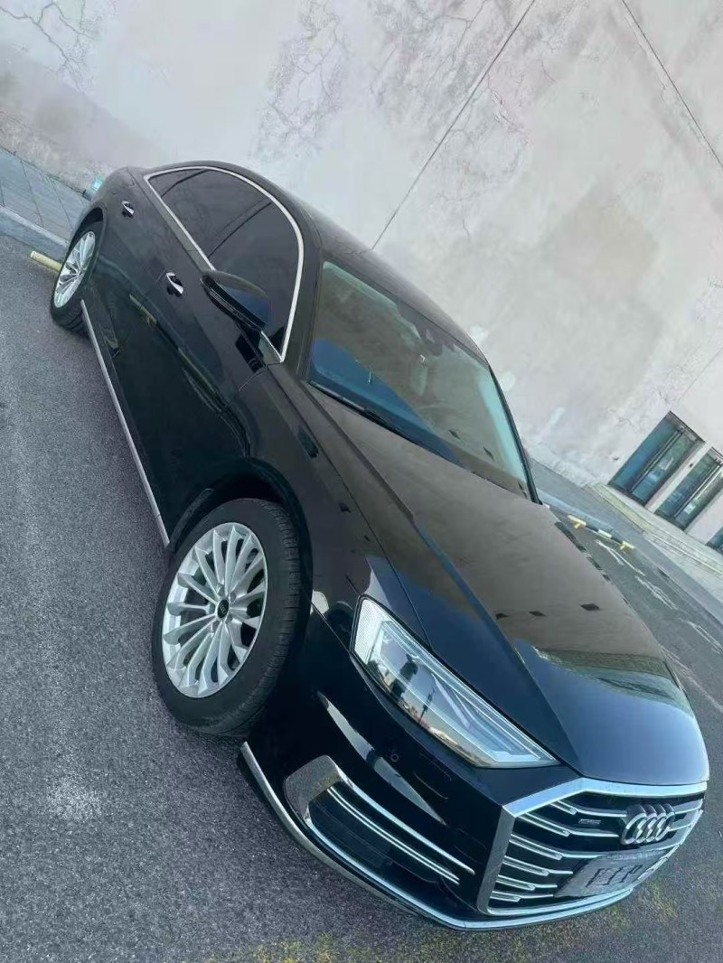 营口23年奥迪A8L2