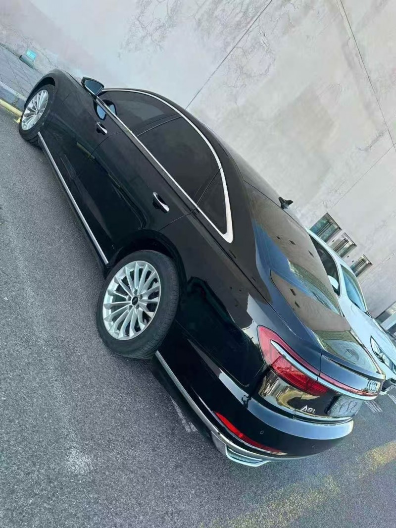 营口23年奥迪A8L7