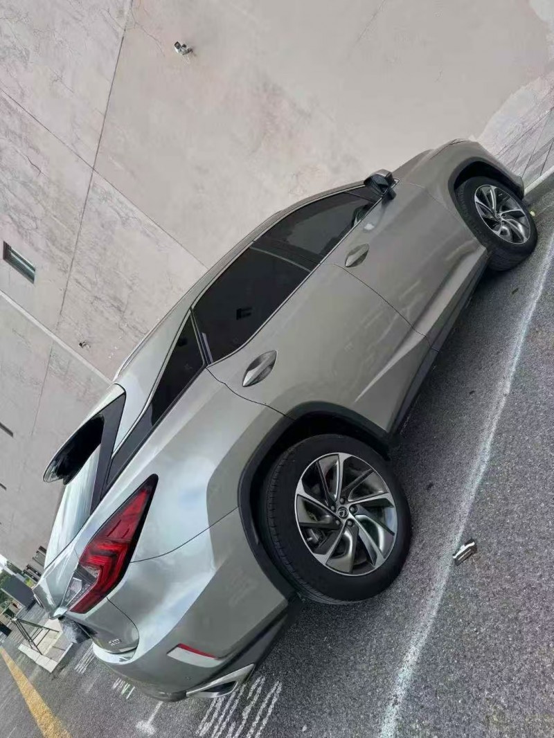 营口18年雷克萨斯RX8