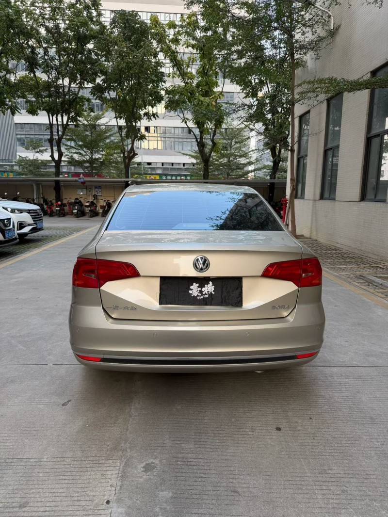 佛山16年大众宝来5