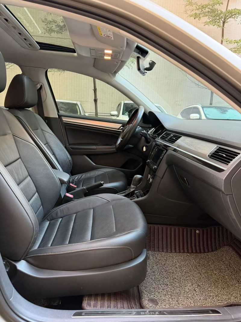 佛山16年大众宝来7