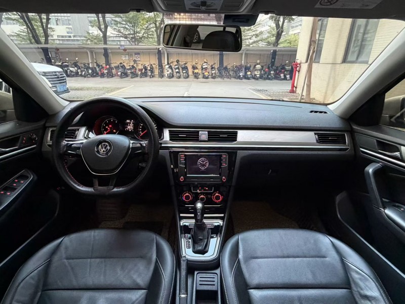 佛山16年大众宝来8