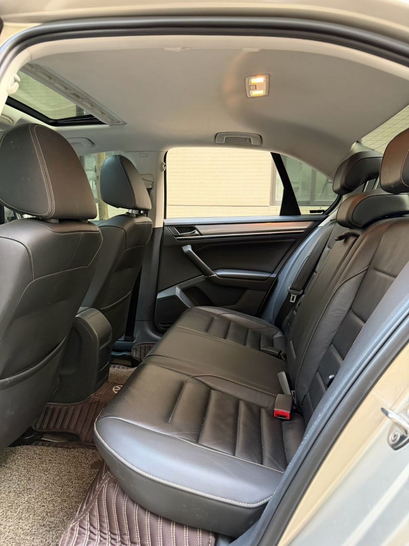 佛山16年大众宝来9