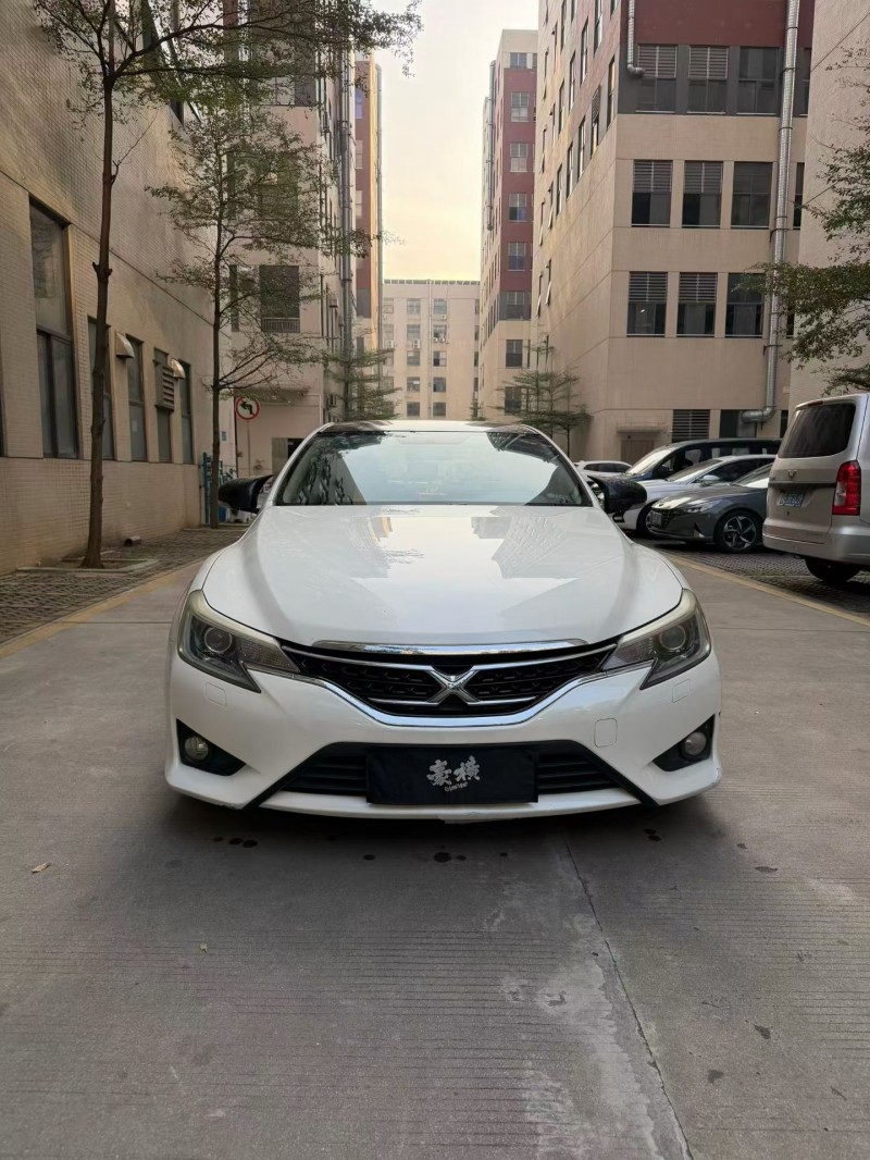 佛山14年丰田锐志1