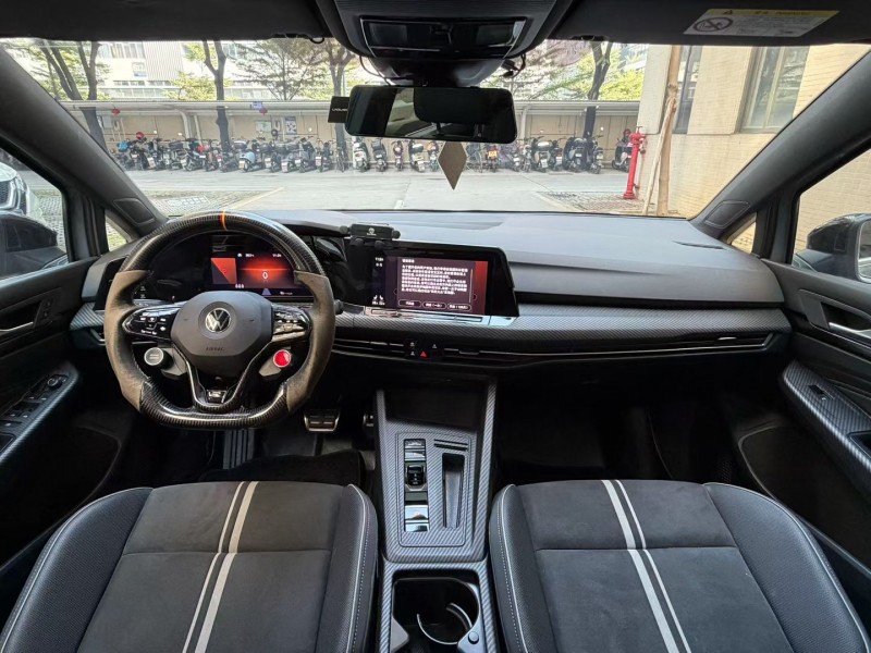 佛山22年大众高尔夫8