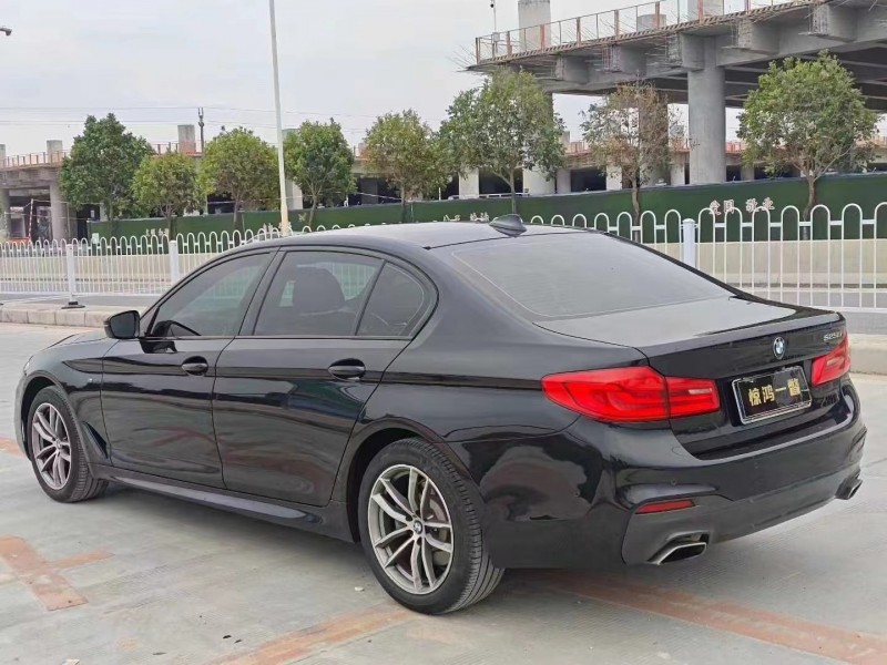 广州19年宝马5系4
