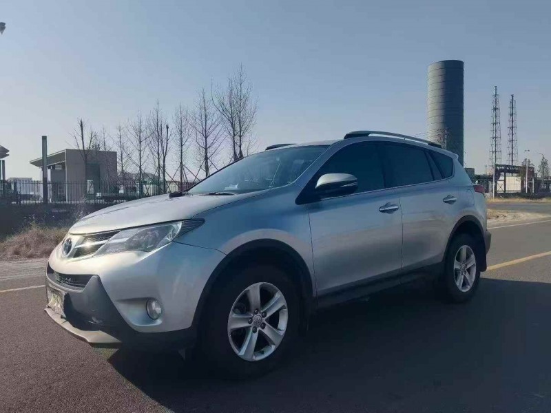 济南14年丰田RAV4荣放2