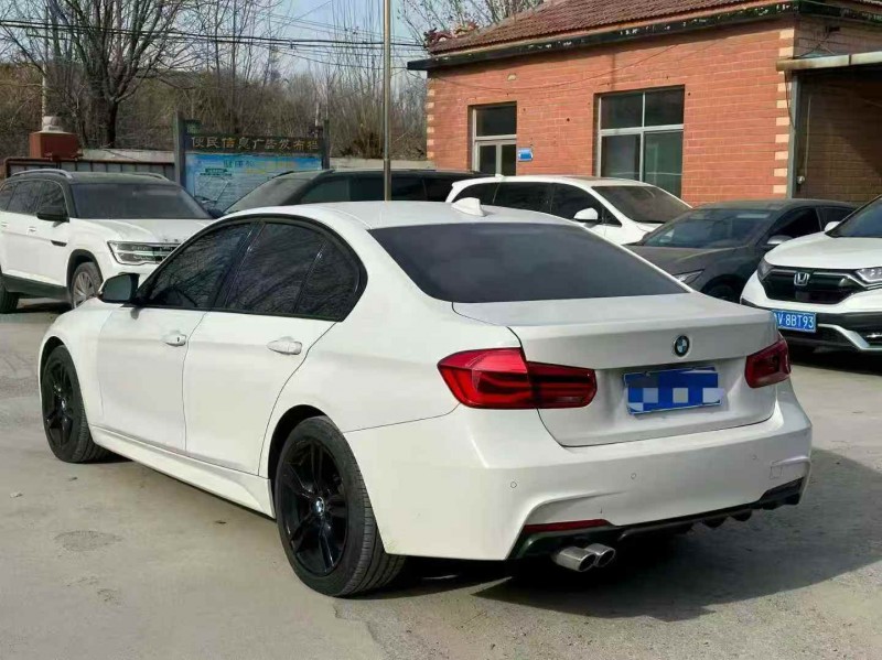 淄博17年宝马3系8