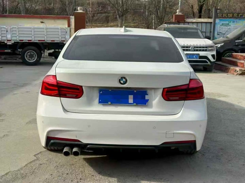 淄博17年宝马3系9