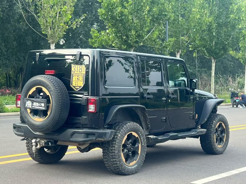 郑州15年Jeep牧马人9