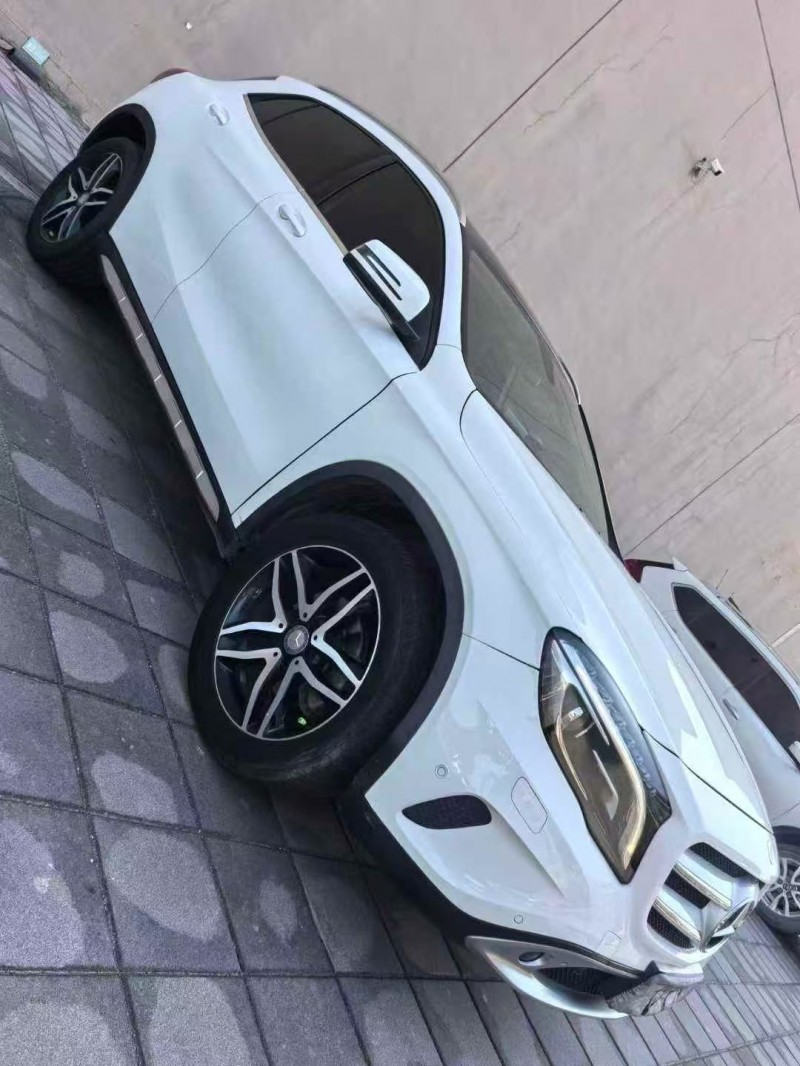 营口16年奔驰GLA2