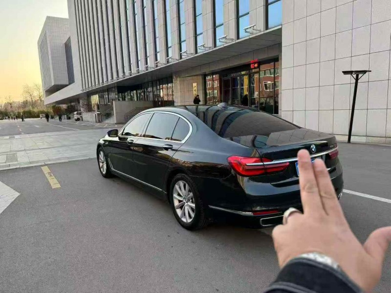 枣庄18年宝马7系7