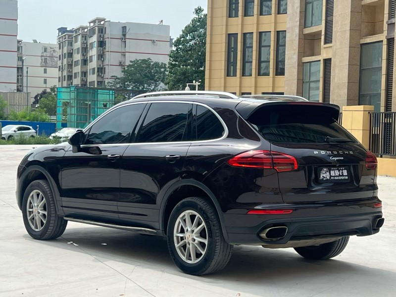 郑州15年保时捷卡宴7