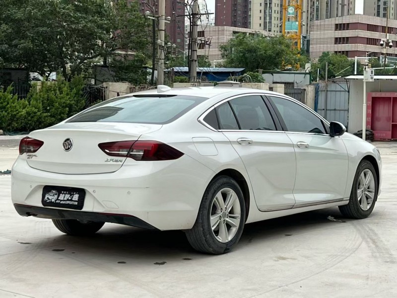 郑州19年别克君威9