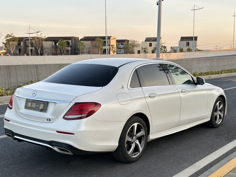 广州17年奔驰E5