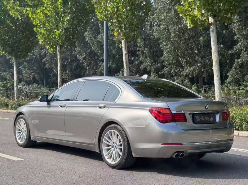 郑州15年宝马7系7