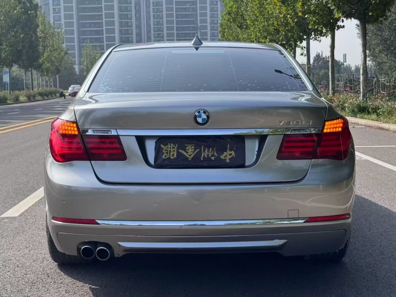 郑州15年宝马7系9